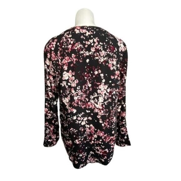 Womens BASS Split Neck Roll Tab Black Pink Floral Rayon Top Small - Picture 3 of 8
